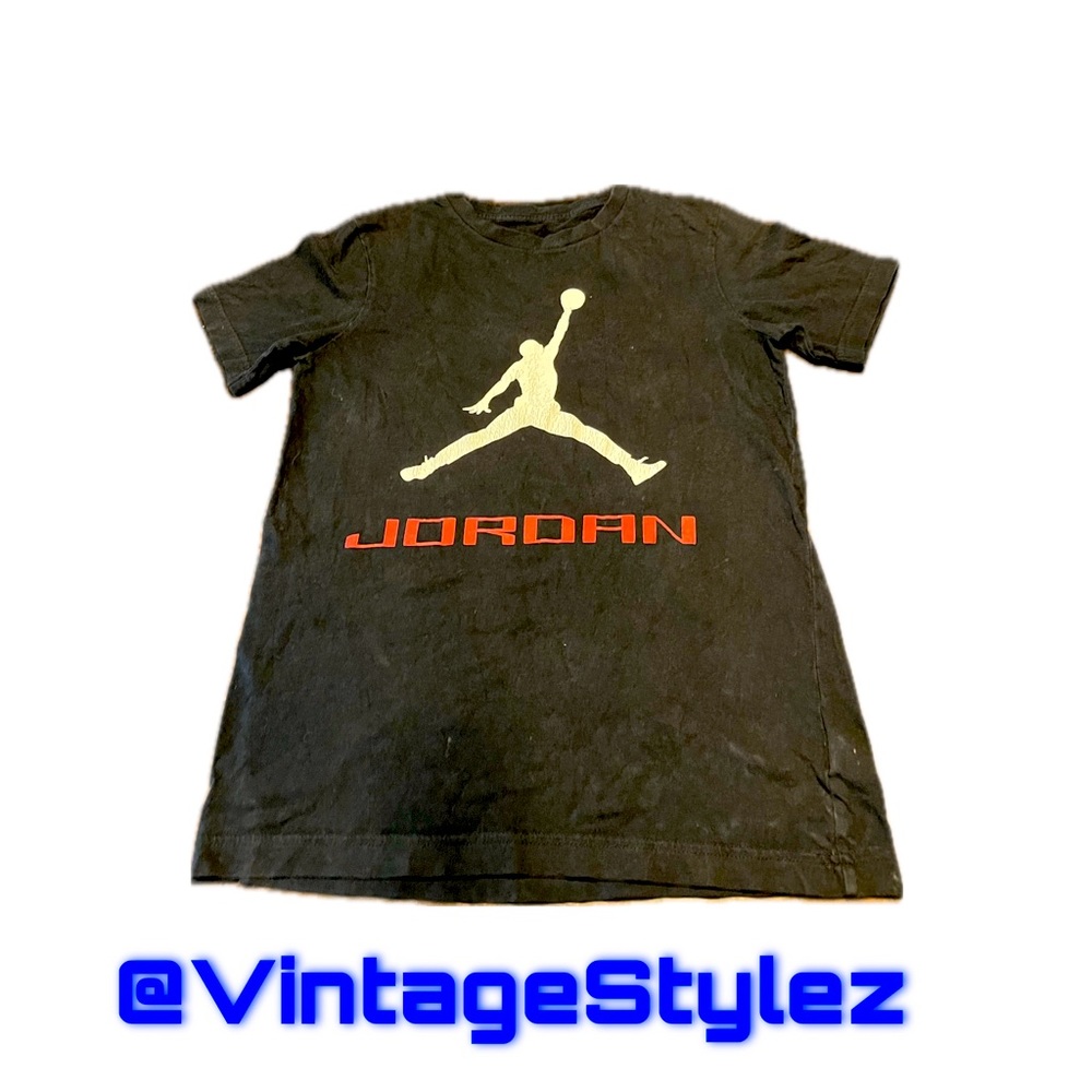 🔥🚨VINTAGE Y2K JORDAN SHIRT🚨🔥